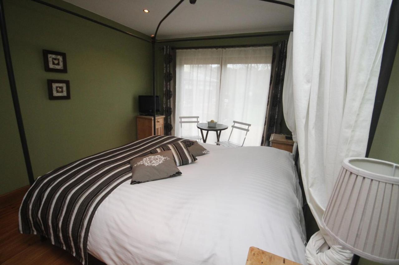 Comme A La Ferme Bed & Breakfast Durbuy Oda fotoğraf