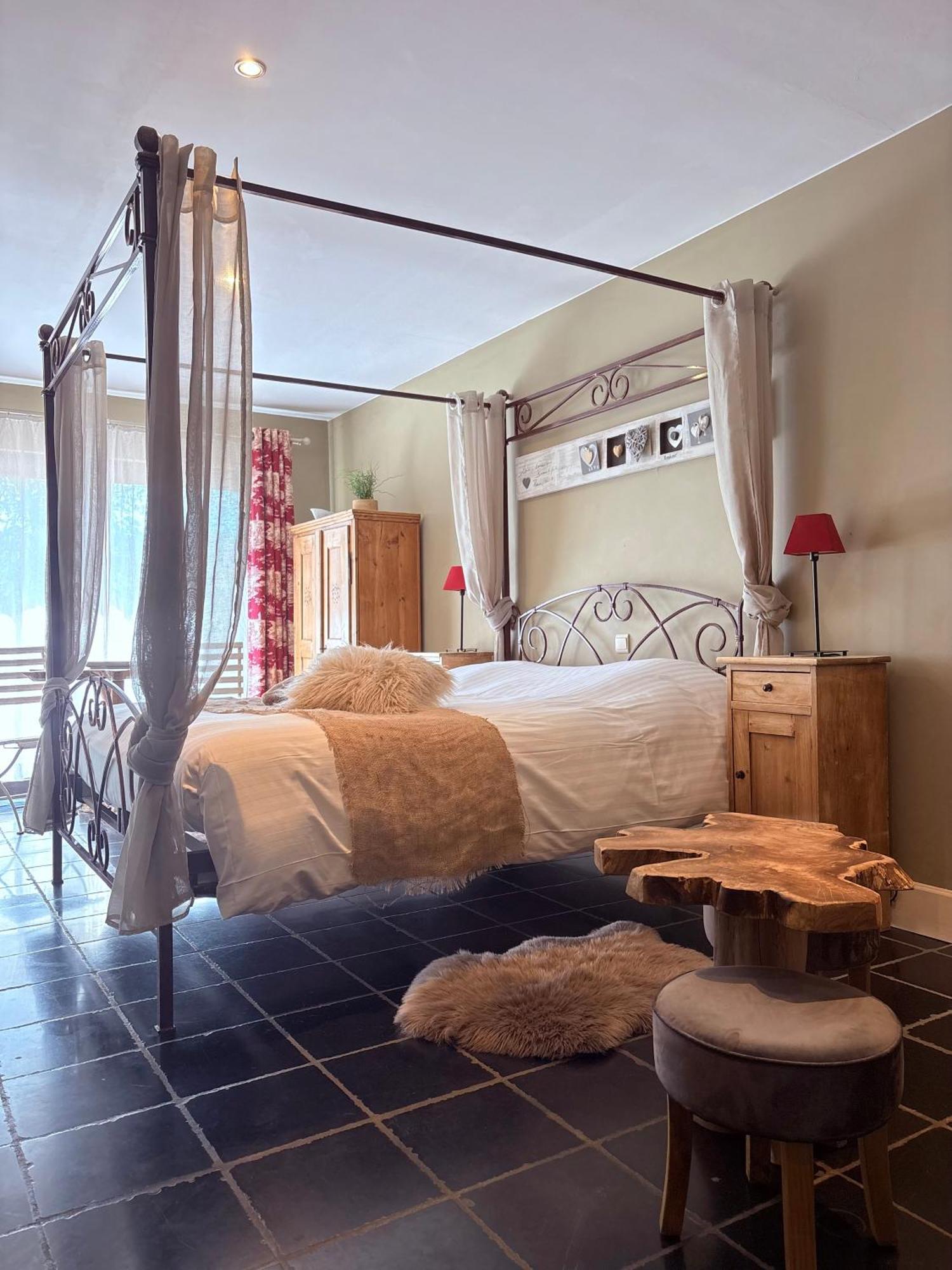 Comme A La Ferme Bed & Breakfast Durbuy Dış mekan fotoğraf